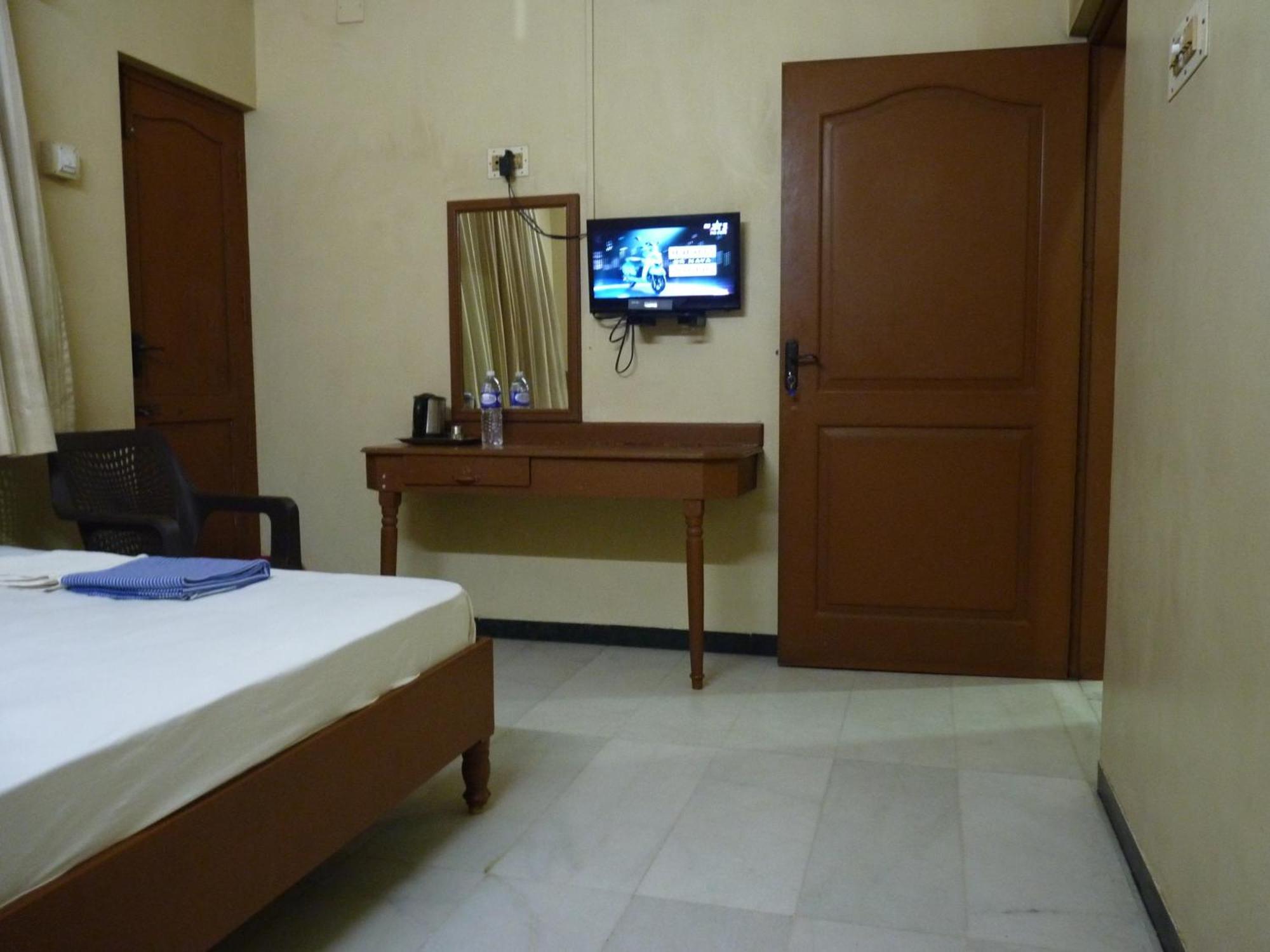 Nanda Lodge Mettuppālaiyam Εξωτερικό φωτογραφία
