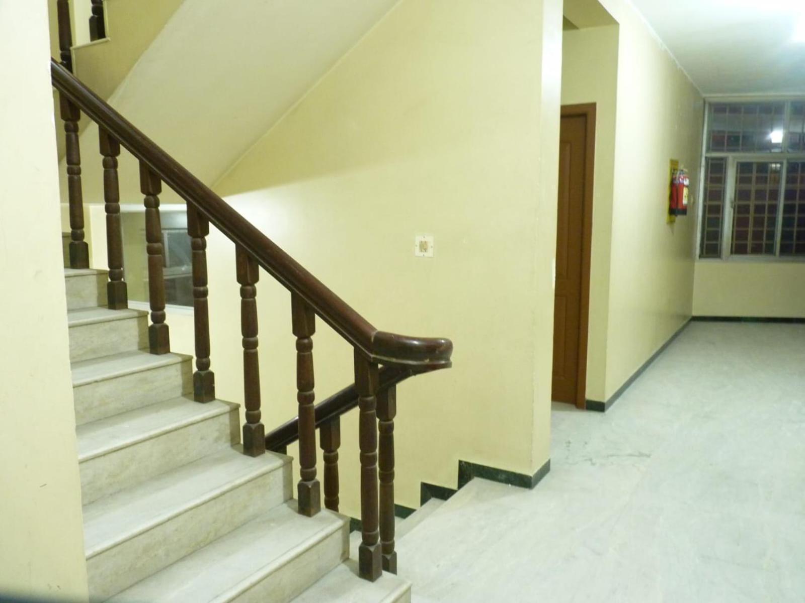 Nanda Lodge Mettuppālaiyam Εξωτερικό φωτογραφία