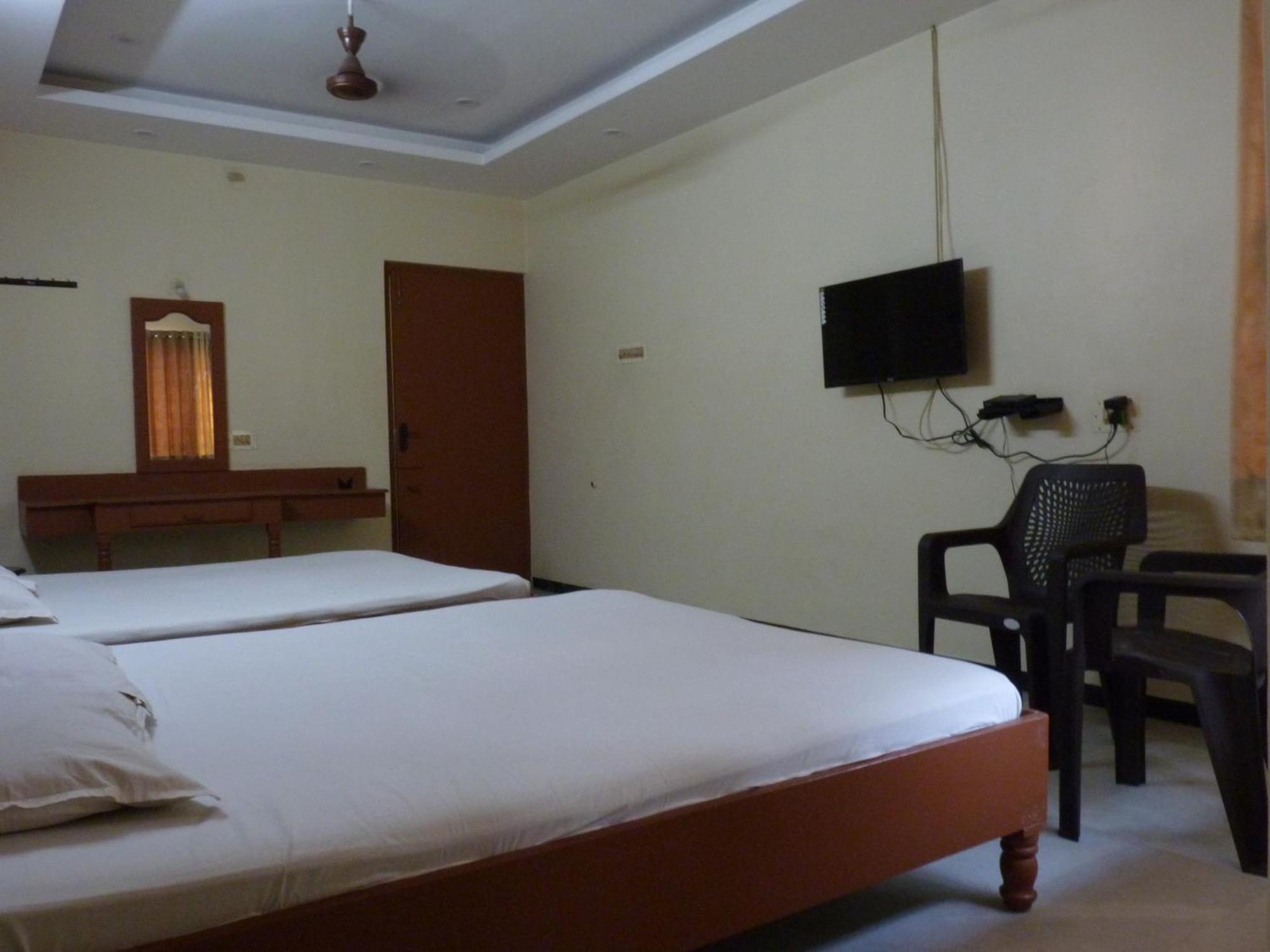 Nanda Lodge Mettuppālaiyam Εξωτερικό φωτογραφία